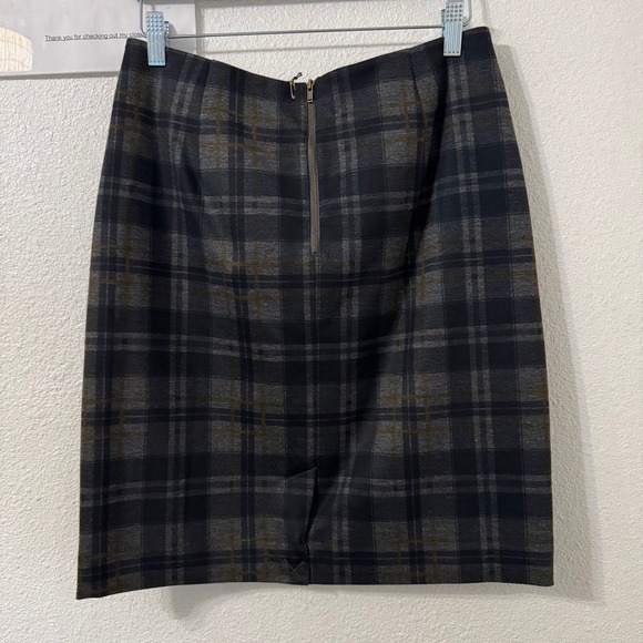 Cabi Step Out Skirt Size 6 Kennedy Plaid Career Business Casual Fitted Academia - Picture 4 of 6